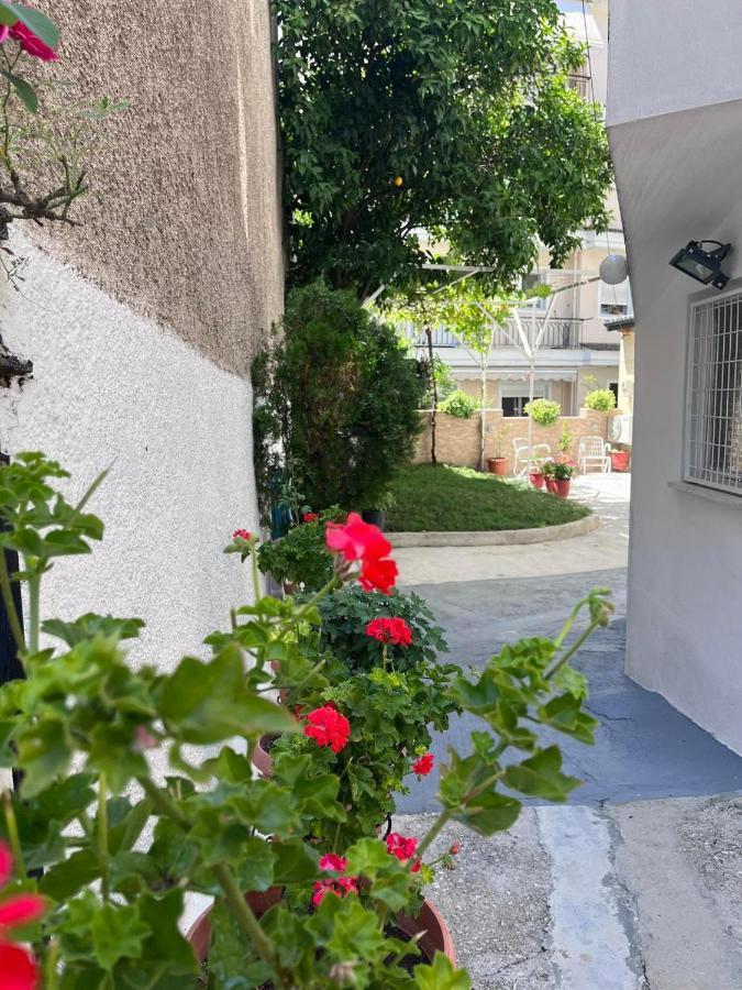 Angel Home Ioannina Bagian luar foto